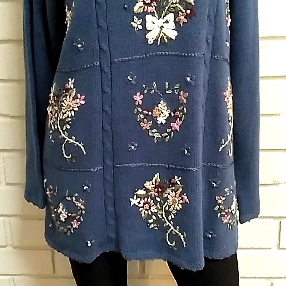Maggie Lawrence Blue Floral Embroidered beaded Sweater. Size See Measurements - Picture 3 of 10